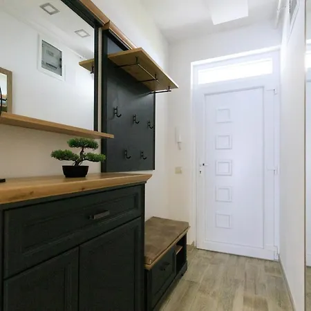 Apartment Sunshine Black Apartman